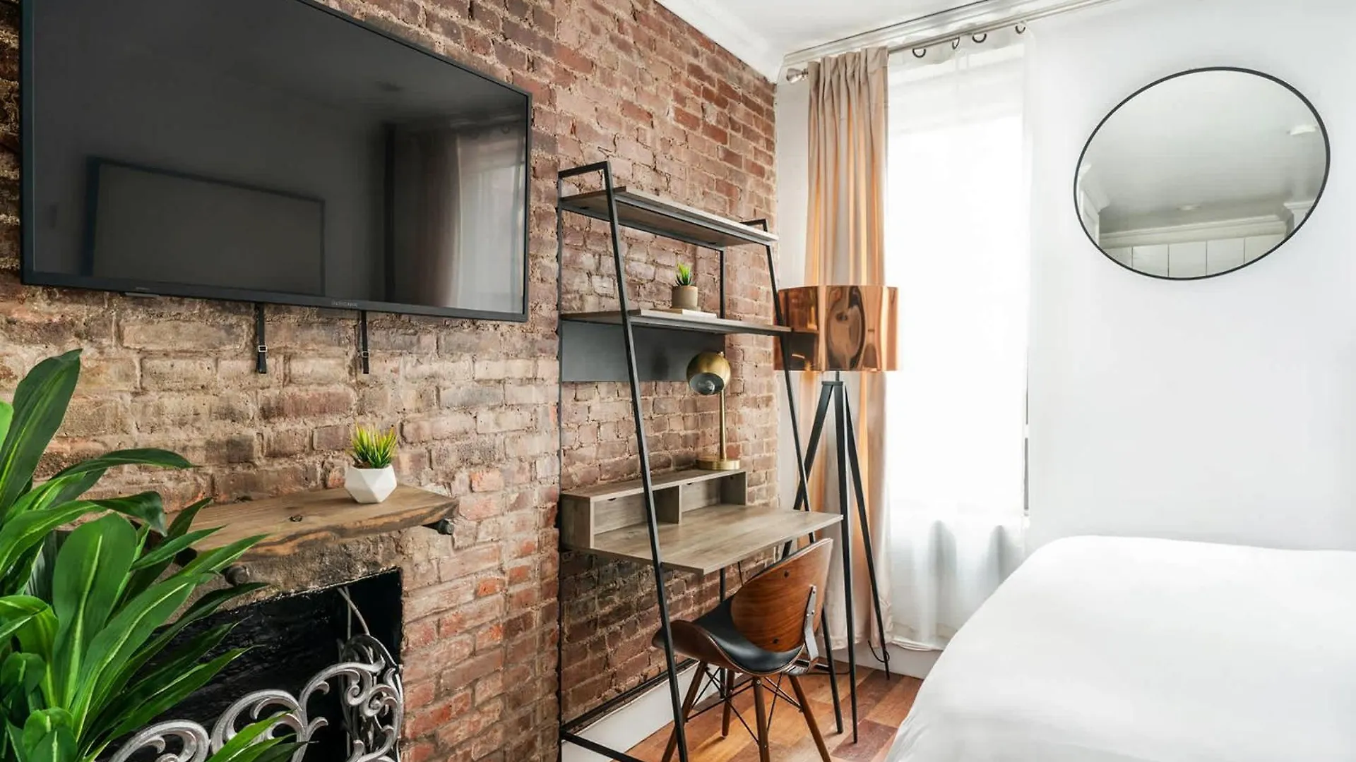 24-5 Furnished Studio W&D Prime Gramercy New York